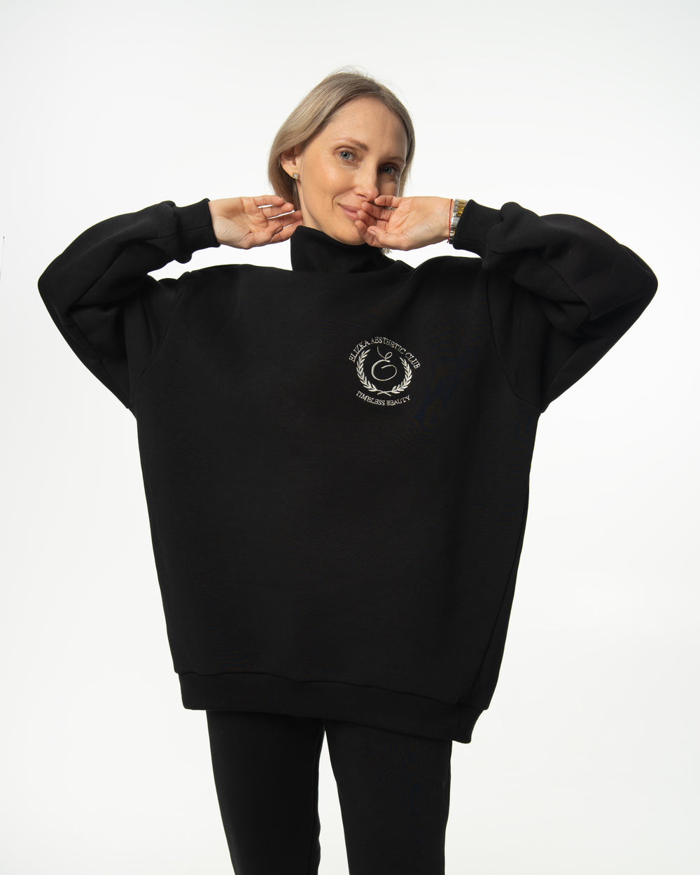 Bluza "Czarna Esencja"